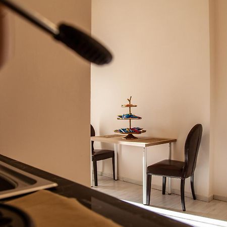 Airport Luxury Rooms Naples Extérieur photo