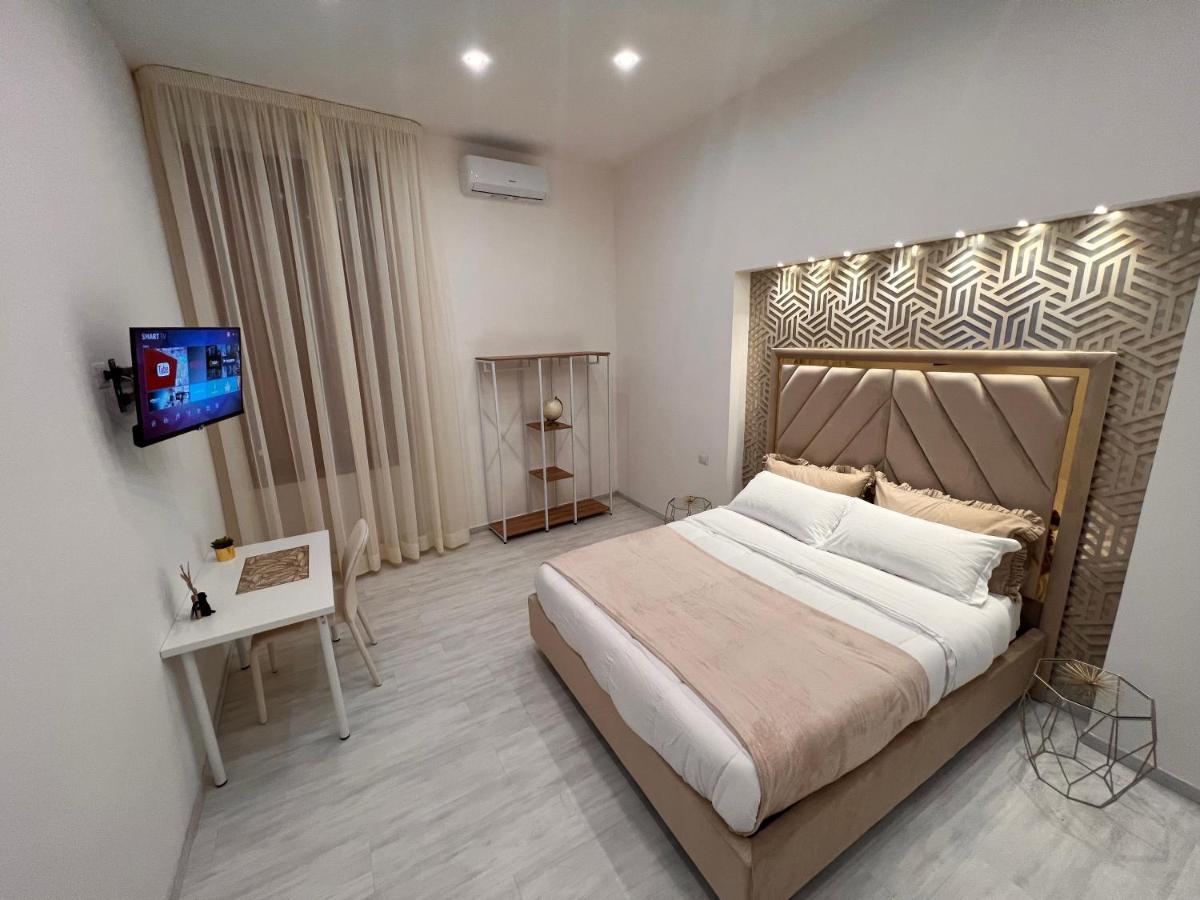 Airport Luxury Rooms Naples Extérieur photo