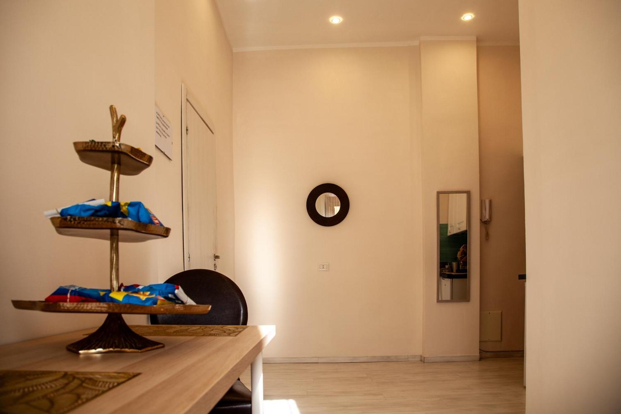 Airport Luxury Rooms Naples Extérieur photo