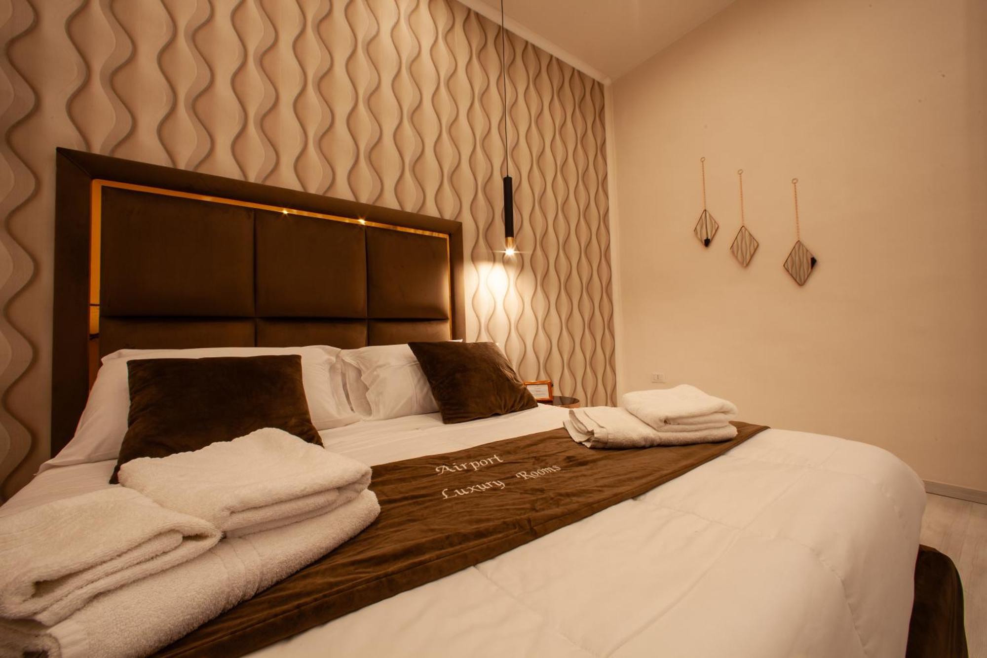 Airport Luxury Rooms Naples Extérieur photo